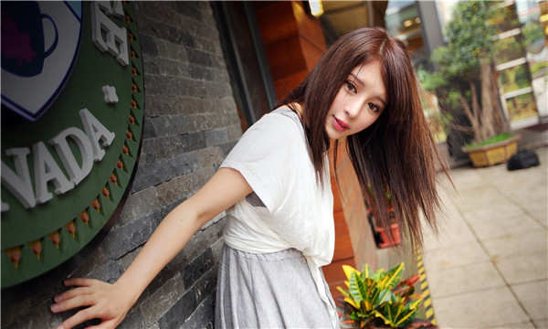 上林想找一个女性生孩子给报酬-｛找个女人生孩子多少钱｝